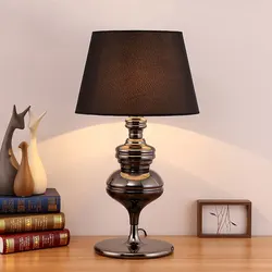 American Retro Cloth Desk Lamp Creative Personality Iron Living Room Bedroom Bedside Lamp Black Decorative Reading Lamp