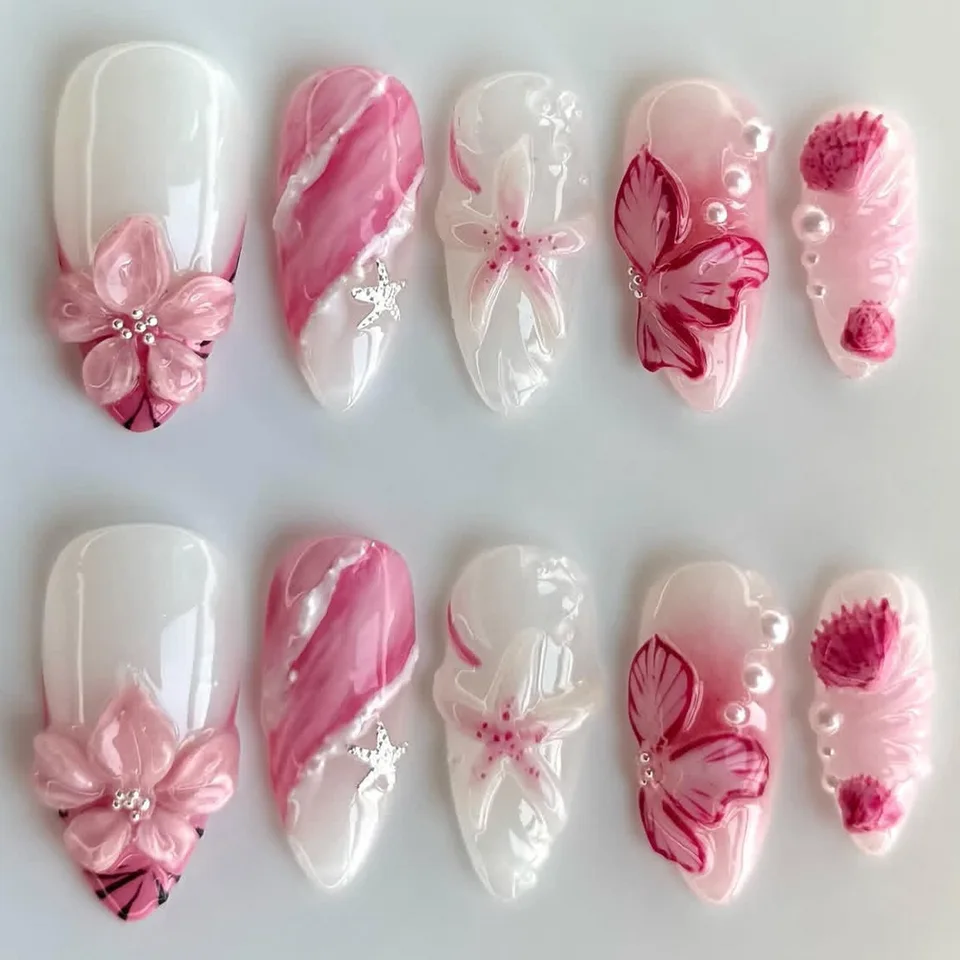 24 piezas de set de uñas postizas de longitud media, doradas, en forma de almendra, con flores 3D, degradado rosa, cobertura completa, con perlas, reutilizables 3