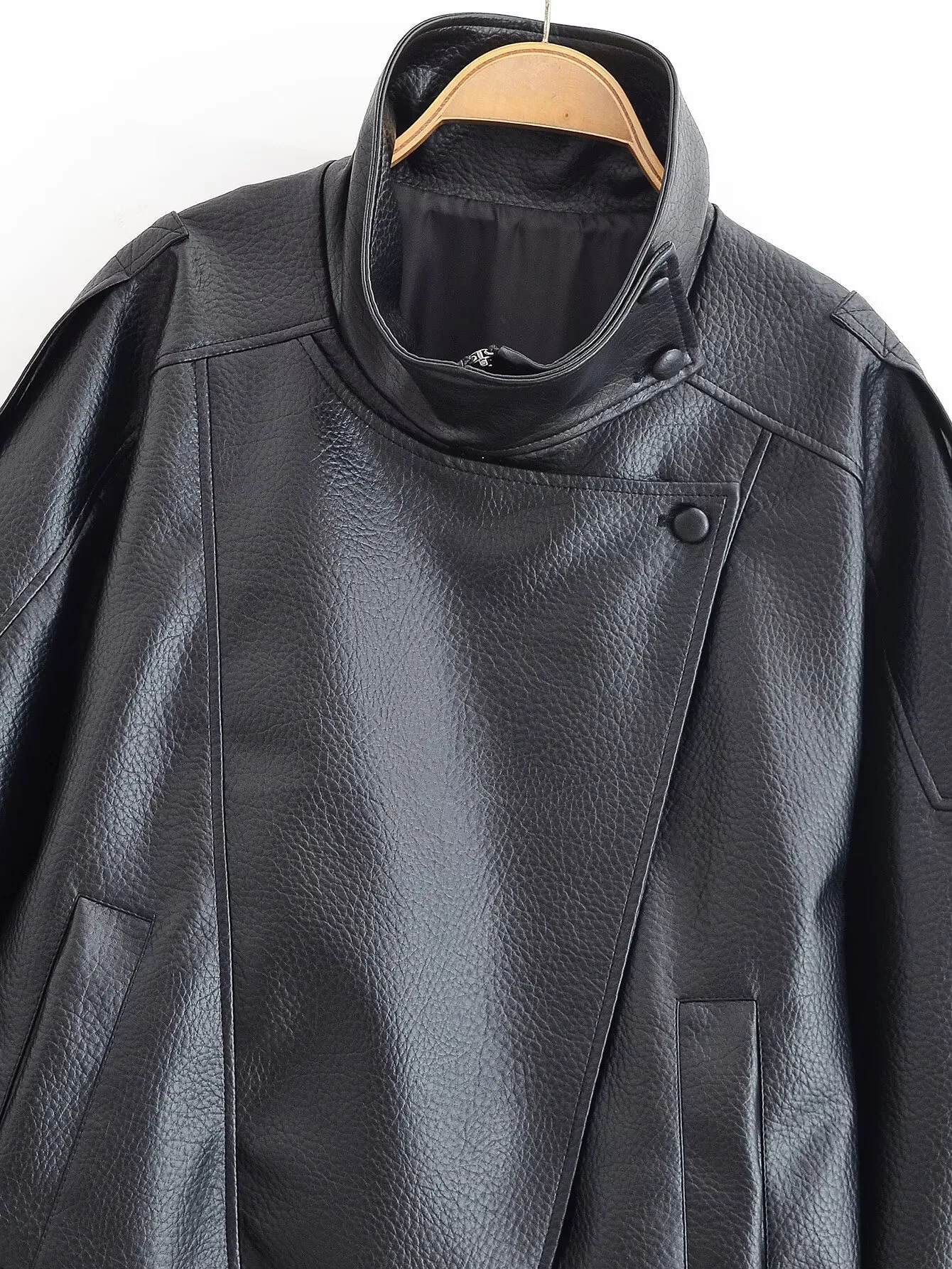 Women's Jacket 2026 Autumn New Black Long Sleeve Pebble Faux Leather Jacket Motorcycle Style Personality Fashion