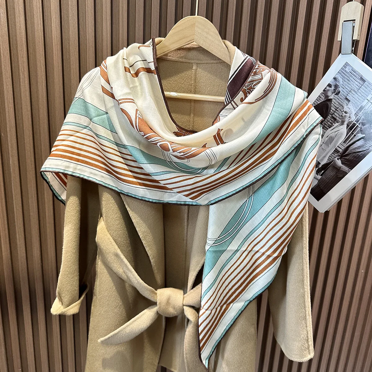 30% Silk+70% Wool Autumn and Winter Warm Triangle Scarf Handmade Rolled Edge Fashionable Versatile Shawl