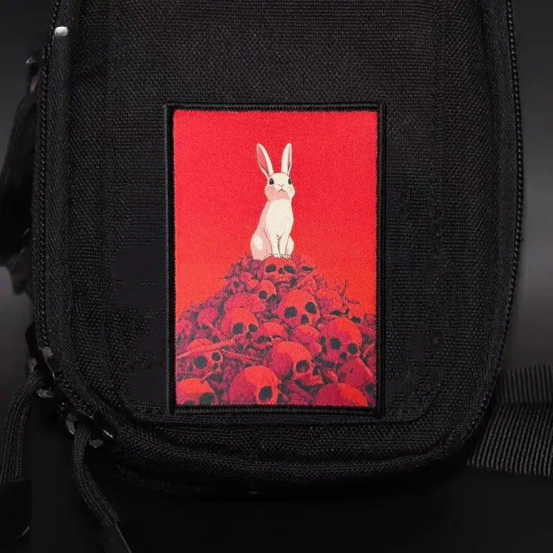 Parche táctico calavera de conejo con velcro gancho y bucle - imagen 4