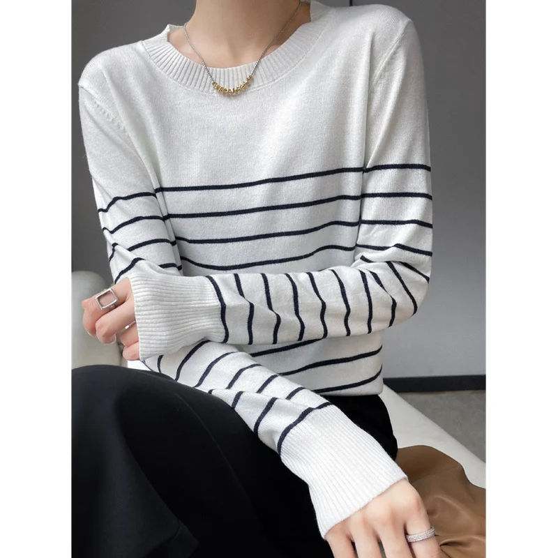 Vintage temperament stripe round neck cashmere sweater for women autumn winter loose jumper short versatile base wool sweater