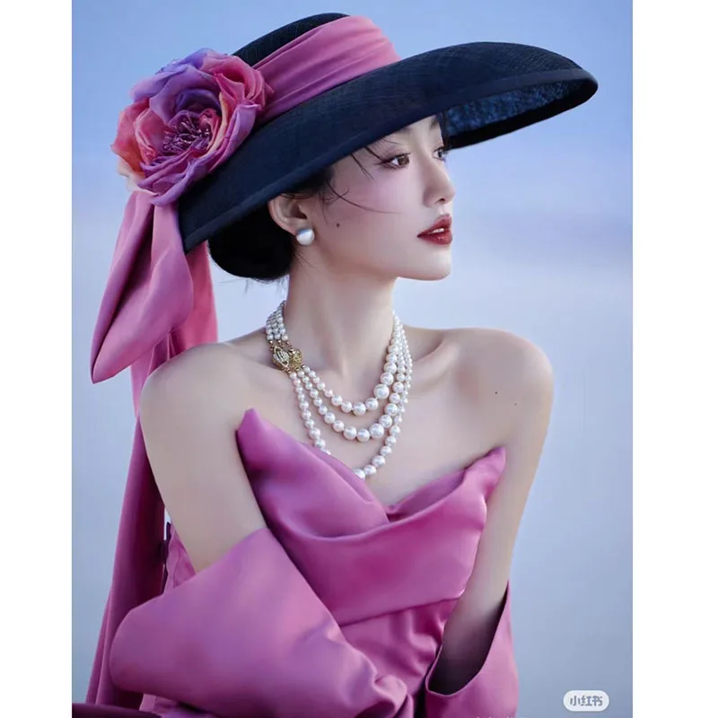 

Женская шляпа в стиле ретро, черная французская розовая красная атласная шляпа с большими полями