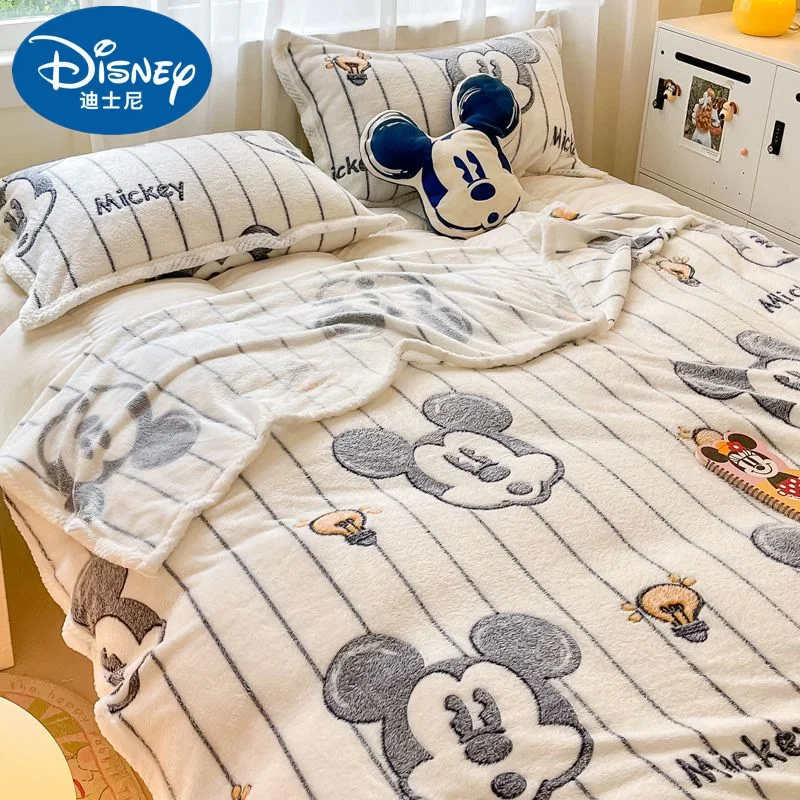 

Kawaii Disney Cartoon Cute Mickey Minnie Blanket Thickened Nap Sofa Blanket Blanket Office Nap Blanket Small Quilt Gifts