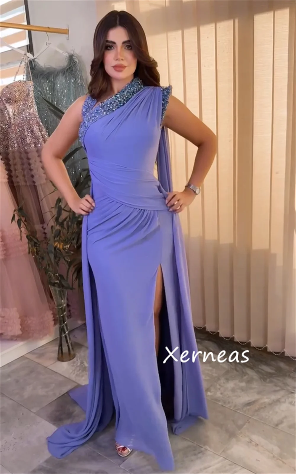 カスタマイズされたスパークルシフォンスパンコールトランペットホルターロングドレスオーダーメイドの機会ホームカミング絶妙なモダンスタイル