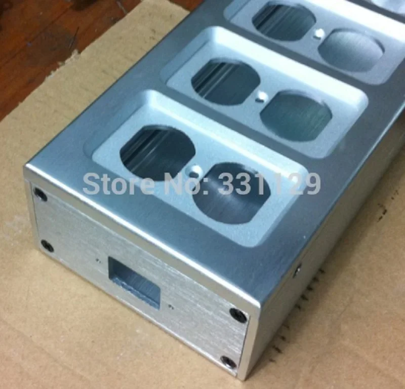 

Brzhifi Enthusiast 8 Power Box Aluminum Case