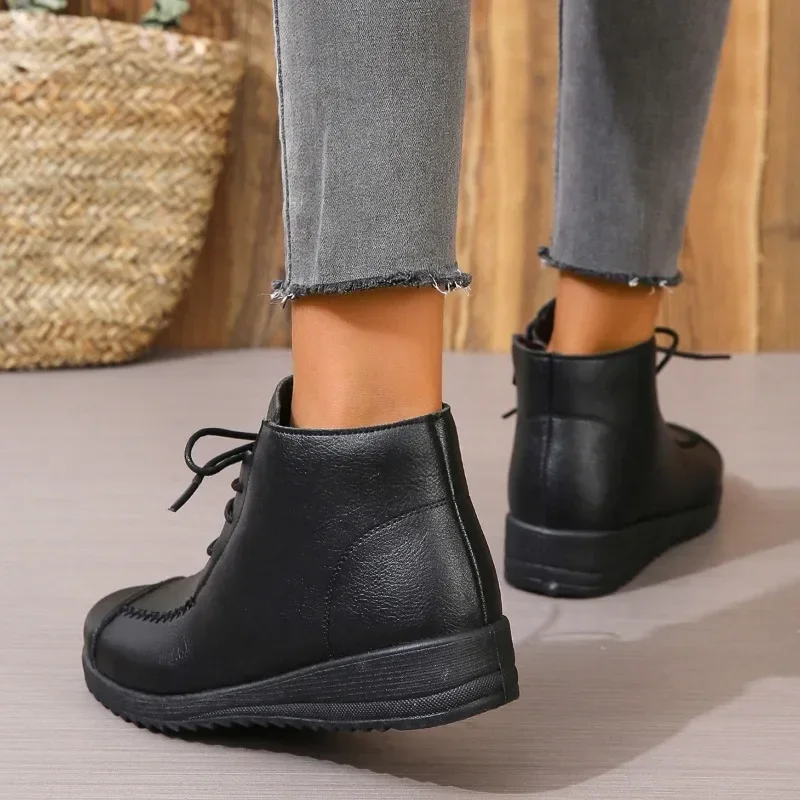 Botas negras mate con cordones para mujer, Zapatos de tacón bajo, de felpa, cálidos, de cuero, a la moda, invierno, 2023