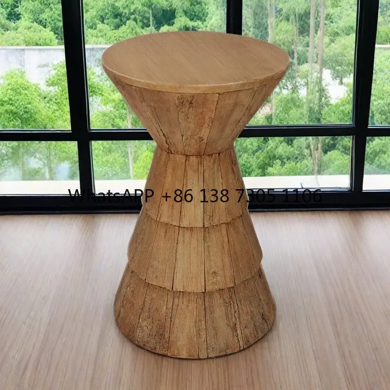 

Маленький круглый журнальный столик в средневековом стиле, подставка для цветов, напольный декор, имитация древесины, с фигурным краем.