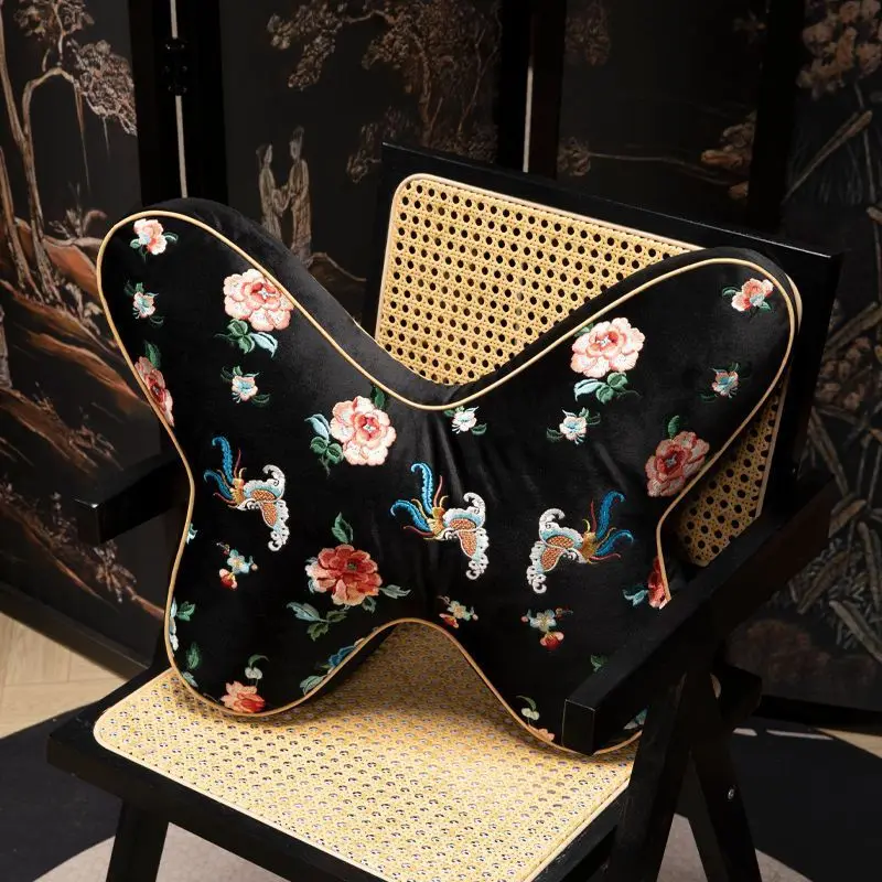comfortable butterfly, throw pillow inherits ancient embroidery, craft flannel material, soft and skin-friendly