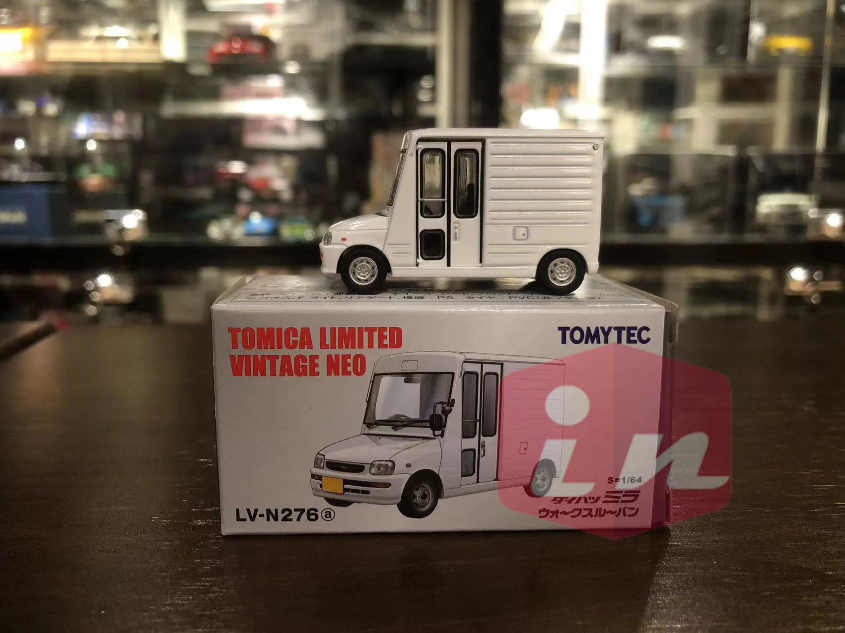 Tomytec 1/64 TLV LV-N276a daihatsu mira walkthrough van Diecast Model Car Collection Limited Edition Hobby Toys