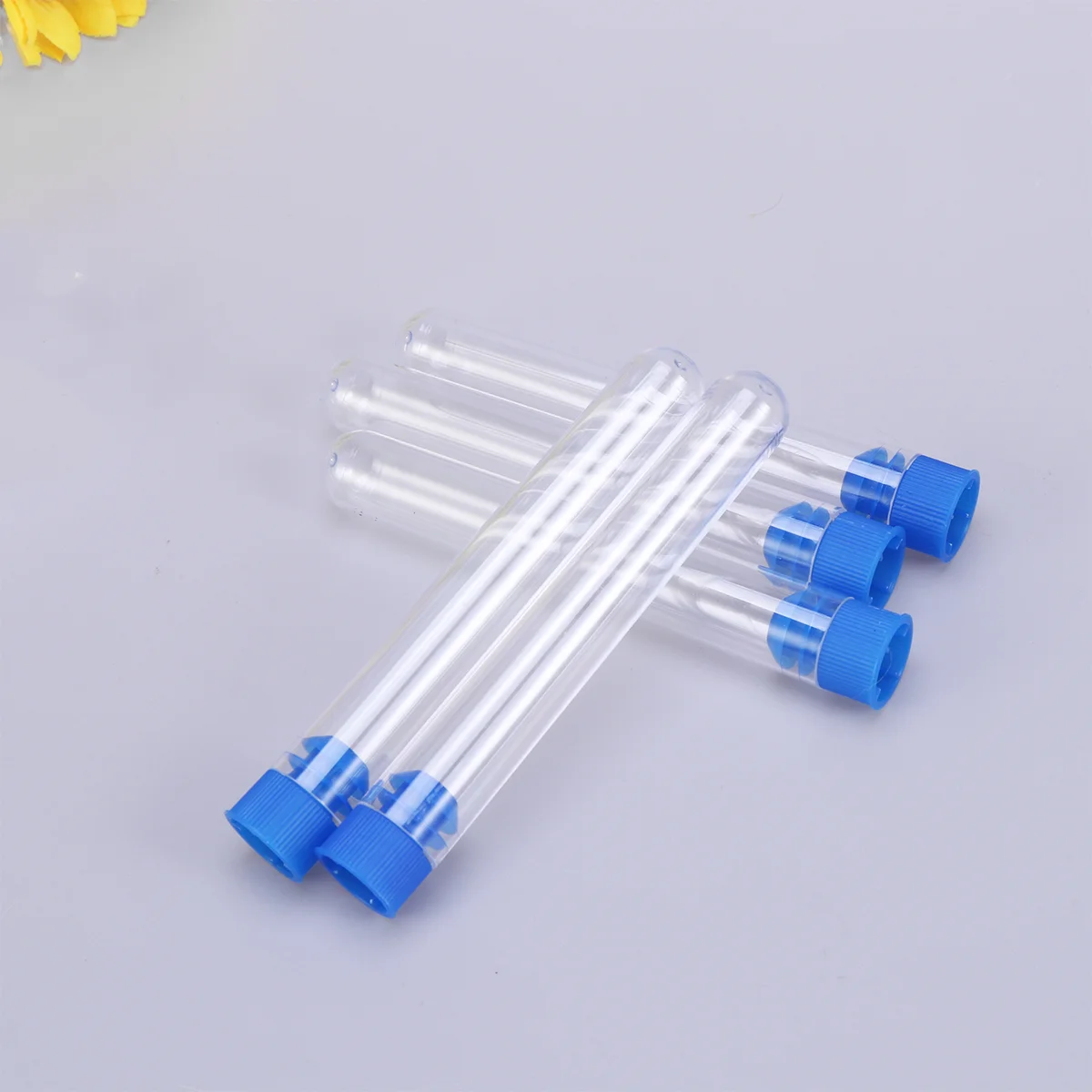 

12 Pcs/Pack 16x150mm Plastic Clear Test Tube with Stopper for Scientific Experiments Party Candy Storage with Stopper (Random Co