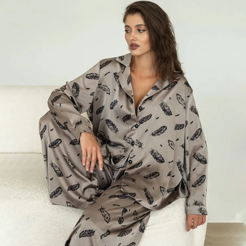 2025 Autumn New Style Pine Fashion Printed Long Sleeve Top and Pants Home Two Piece Set for Women