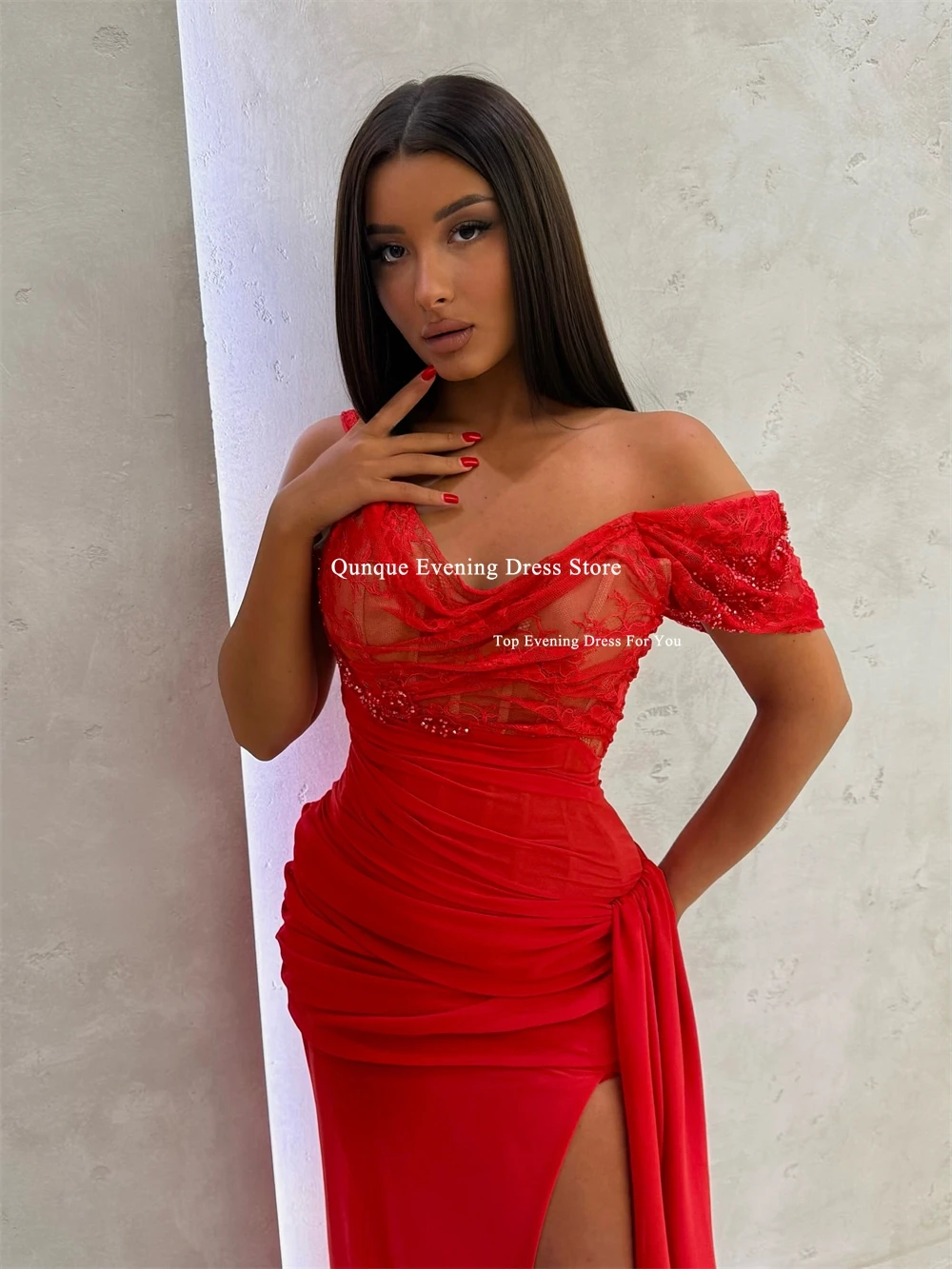 Qunque クラシックマーメイドイブニングドレスオフショルダーレースハイスリット婚約ドレス女性ビーズローブ · ド · ソワレカスタマイズ