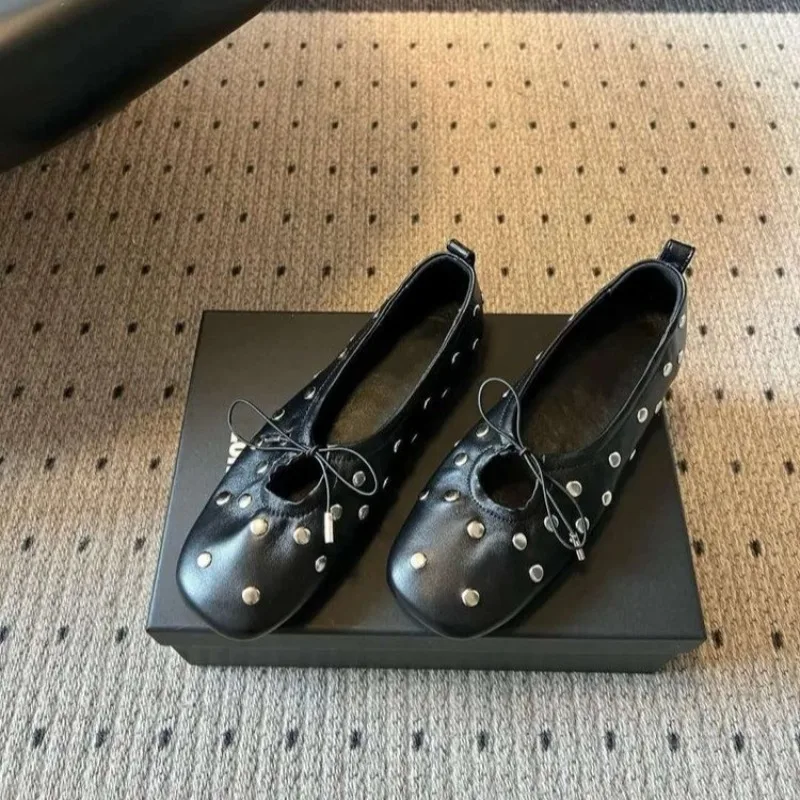 Bow Studded Women's Fall 2026 New Vintage Shallow Mouth Round Toe Flat Single Shoes