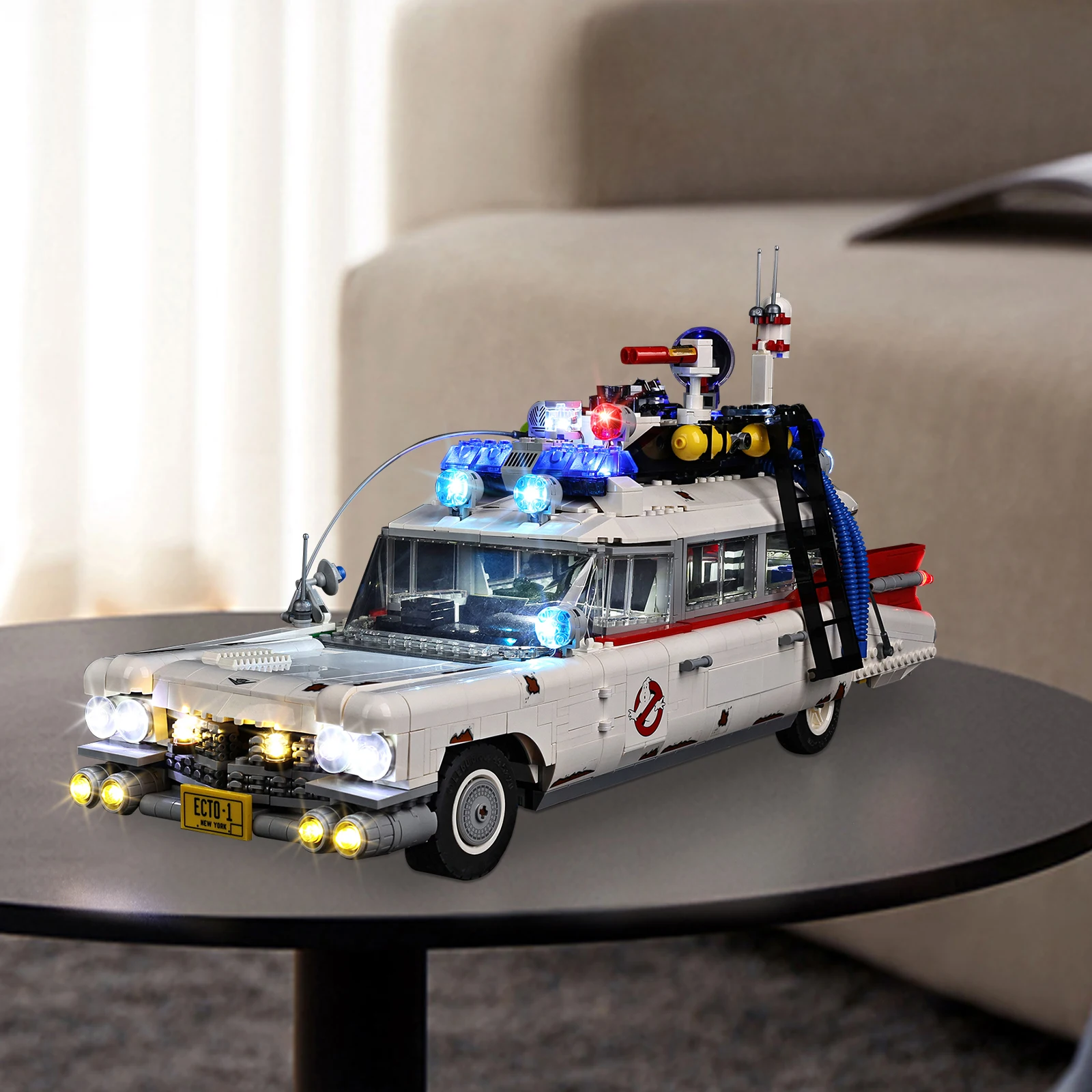 

Комплект светодиодных фонарей, подходящий для LEGO Ghostbusters ECTO-1 # 10274 строительных блока (модельные кирпичики не входят в комплект)