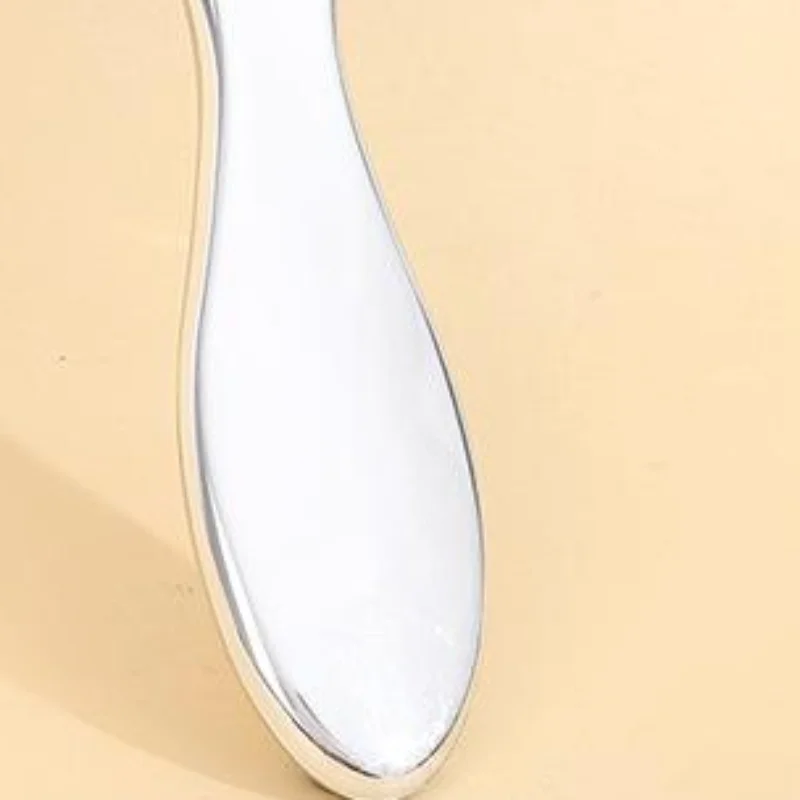 

1 шт. гальванизированная расческа с подушечкой для женщин, массирует кожу головы, придает объем и разглаживает волосы.