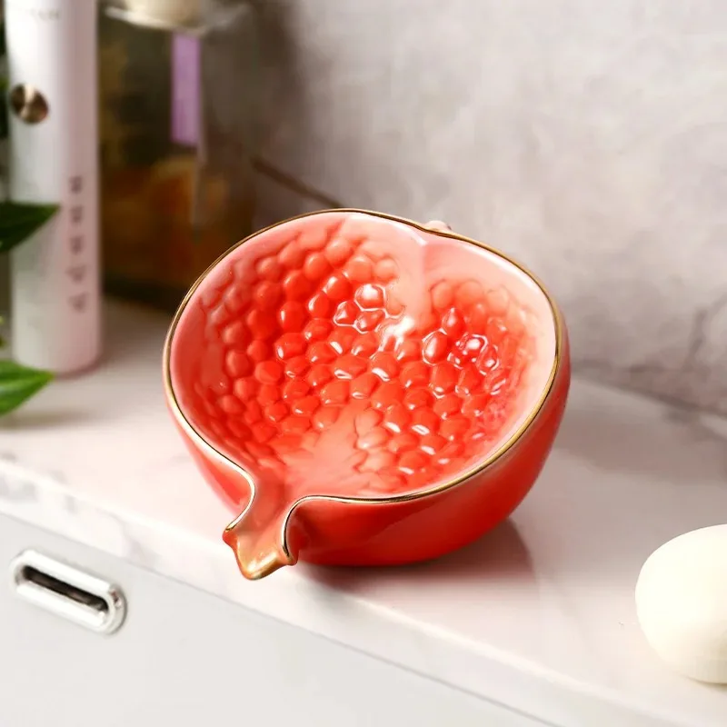 New Creative Ceramic Pomegranate Shape Soap Holder Box Wash Table Drain Soap Dish Toilet Soap Box Home Bathroom Decoration 2024