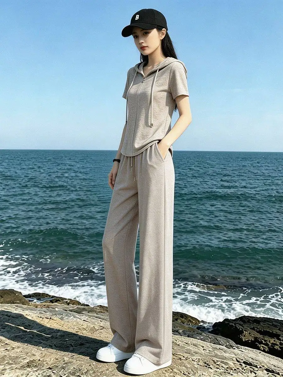 Summer Sportswear Set Women's Short Sleeve Wide Leg Pants Two Piece Suite Slimming Fashionable Sweatshirt And Pants Ensemble