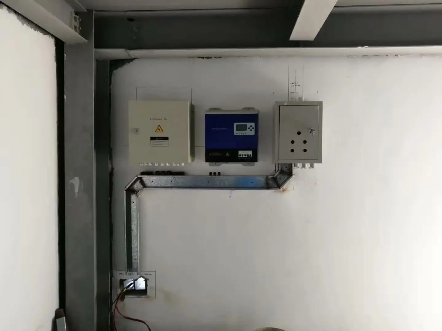 SNADI fuera de la red 16 en 2 salidas Caja de cuerdas solares para fotovoltaicos Caja combinadora de paneles solares