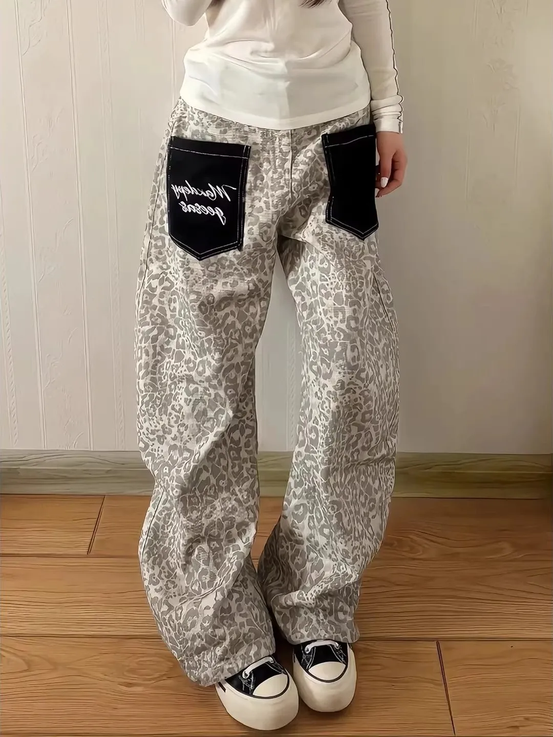 Calças Jeans Estilo Americano Retro com Estampa de Leopardo e Bolsos, Cintura Alta, Slim Fit, Calças de Perna Larga para Home...