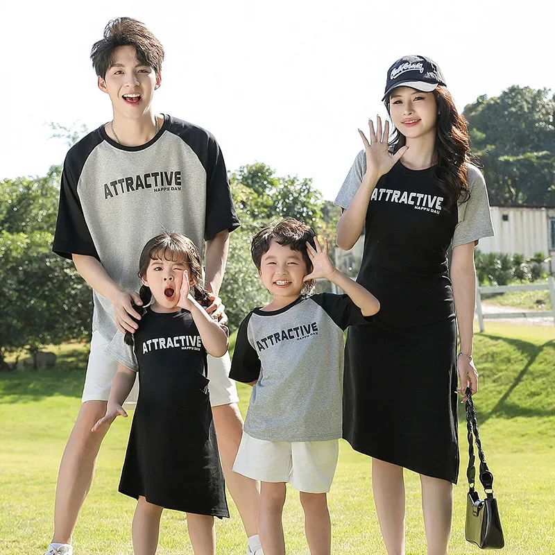 

Parent-child Pair Look Clothes for The Whole Family Matching Outfit Korean Mom Daughter Dress Dad and Son Baby Cotton T Shirts