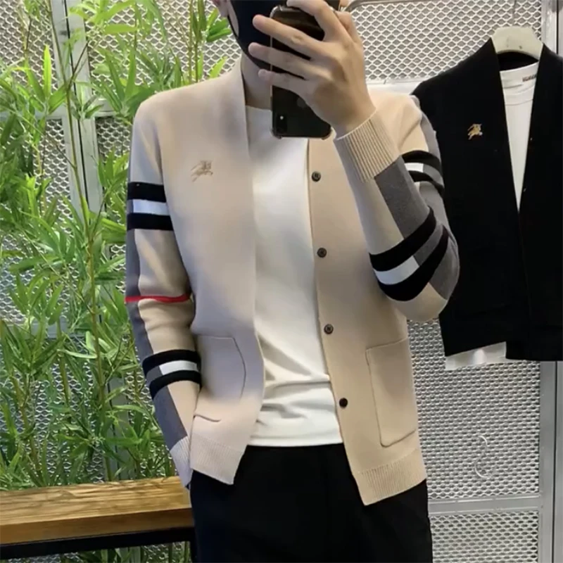 

Модный мужской вязаный кардиган с V-образным вырезом, длинными рукавами и вышивкой, приталенный свитер, стильная повседневная одежда для молодых мужчин, осенняя новинка