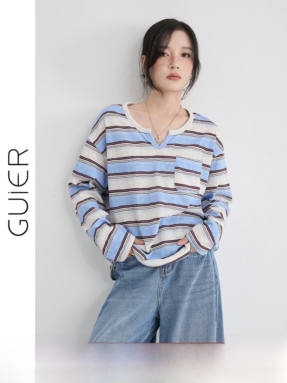 

Casual Striped Long Sve T-irt Women's Spring 2026 New Loose Fit Versatile High End Top Guier Color Blo Design round Ne