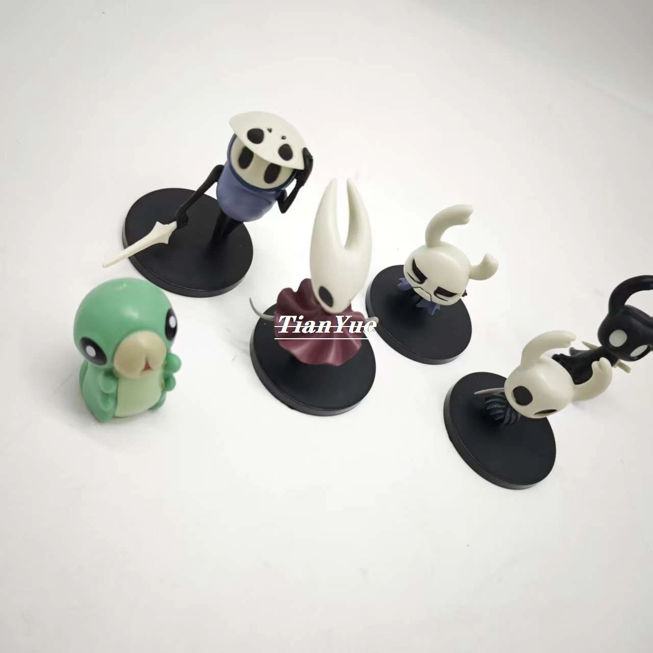 o-cavaleiro-oco-hornet-6-pcs-set-modelo-figura-brinquedo-presente-de-natal-8cm