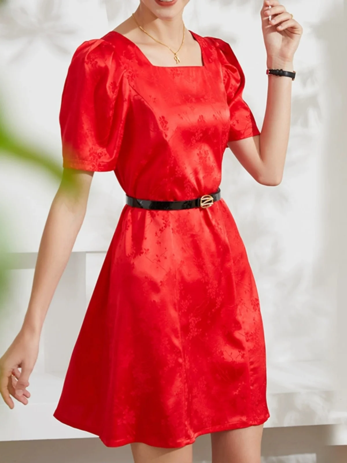 

Summer Heavyweight Silk Embroidered Red Dr Silk Square Collar Bubble Sve Dr High Waist ort Sve Printed...