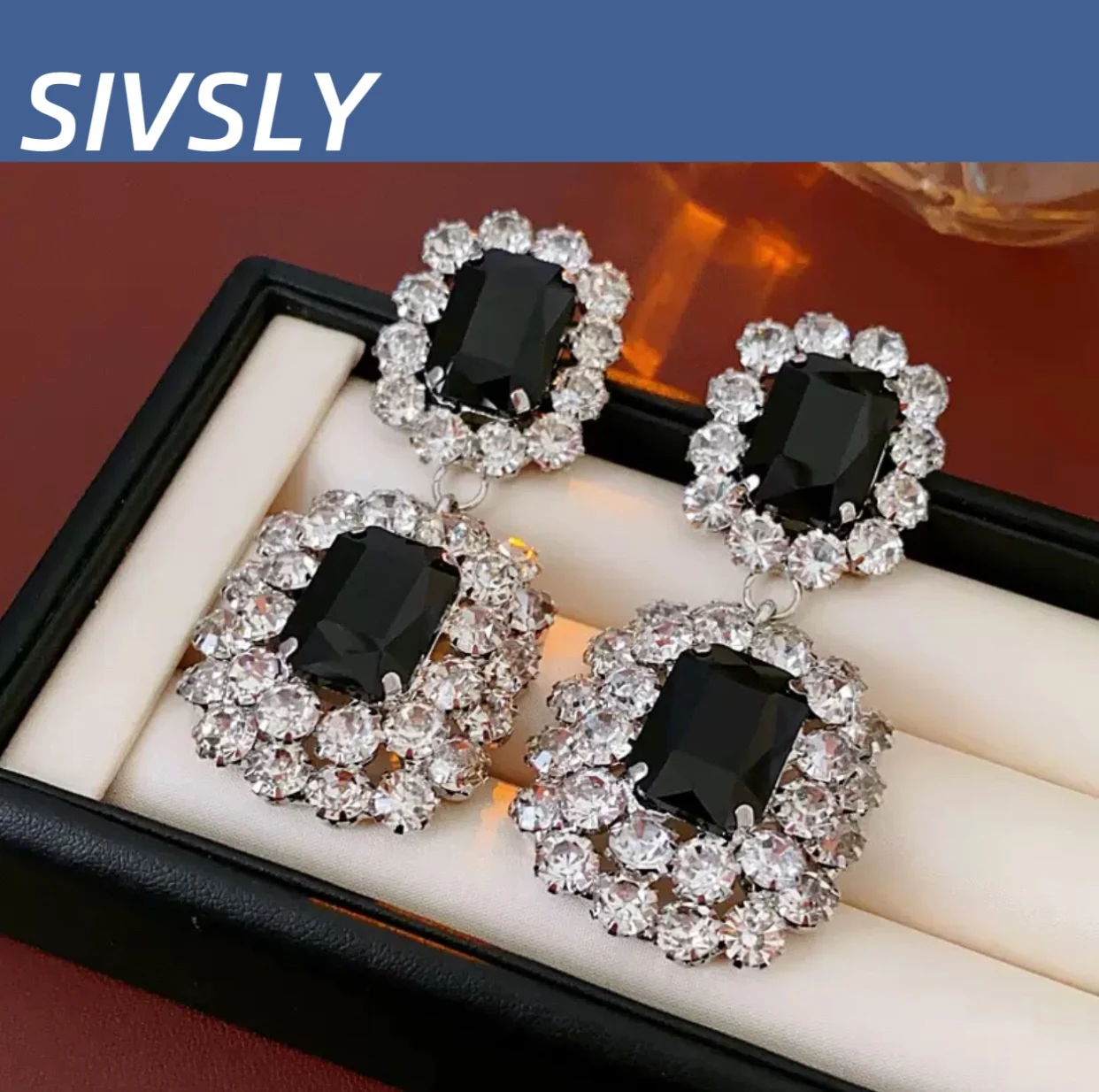 

Hot-selling geometric earrings, fashionable and exaggerated design, zircon earrings, retro and luxurious, court style earrings