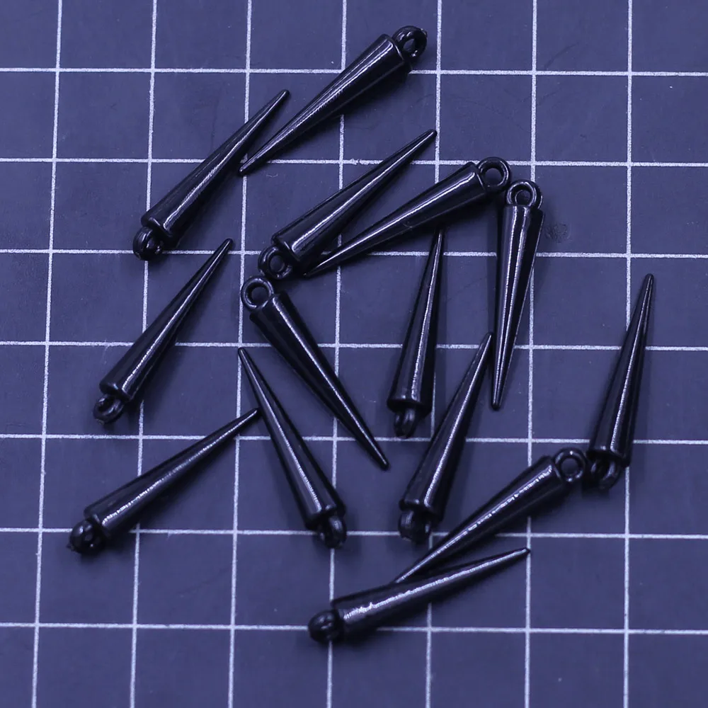 المعلقات السوداء مخروط الاكريليك سبايك المسيل للدموع برشام الشرير ترصيع للأقراط والمجوهرات Finding بها بنفسك العثور على السحر 23x4 مللي متر 50 قطعة/100 قطعة