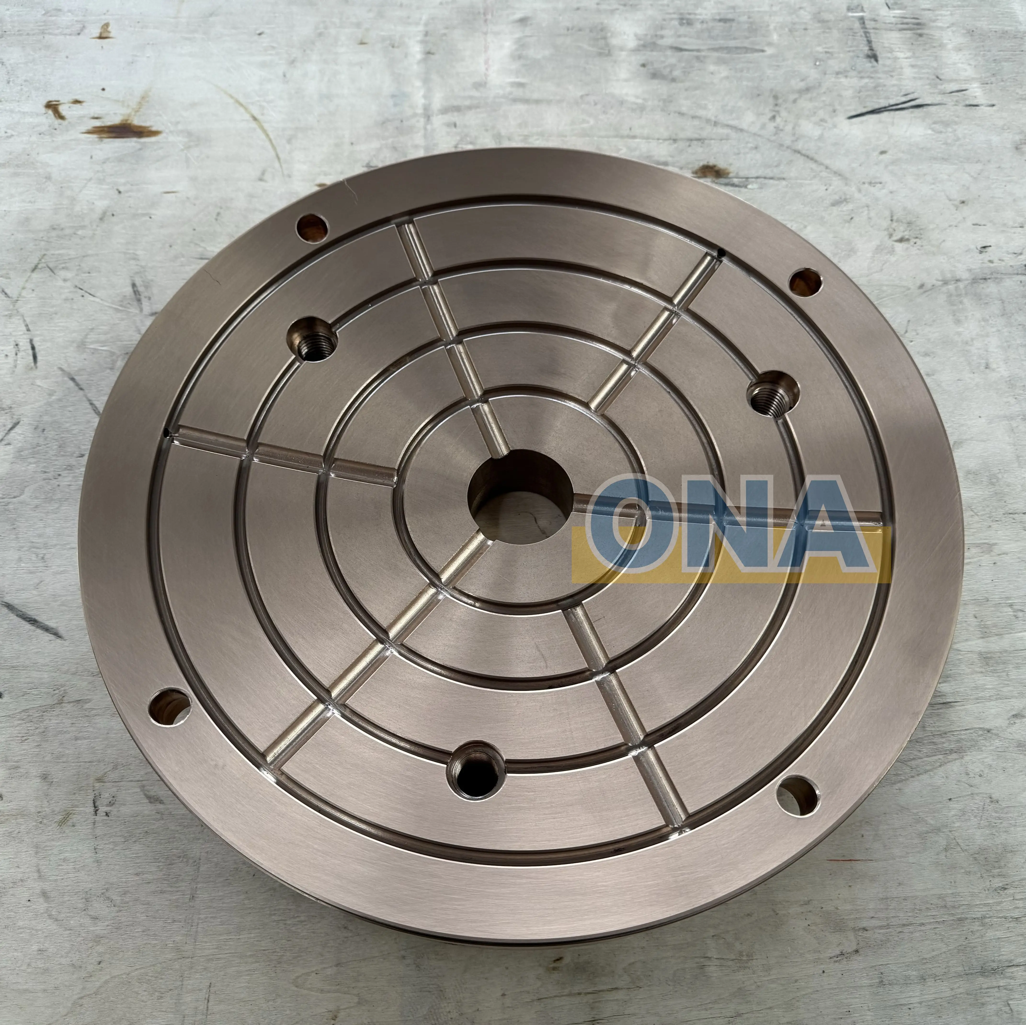 Economic Mining Machine HP5 Cone Crusher Spare Parts Socket Liner