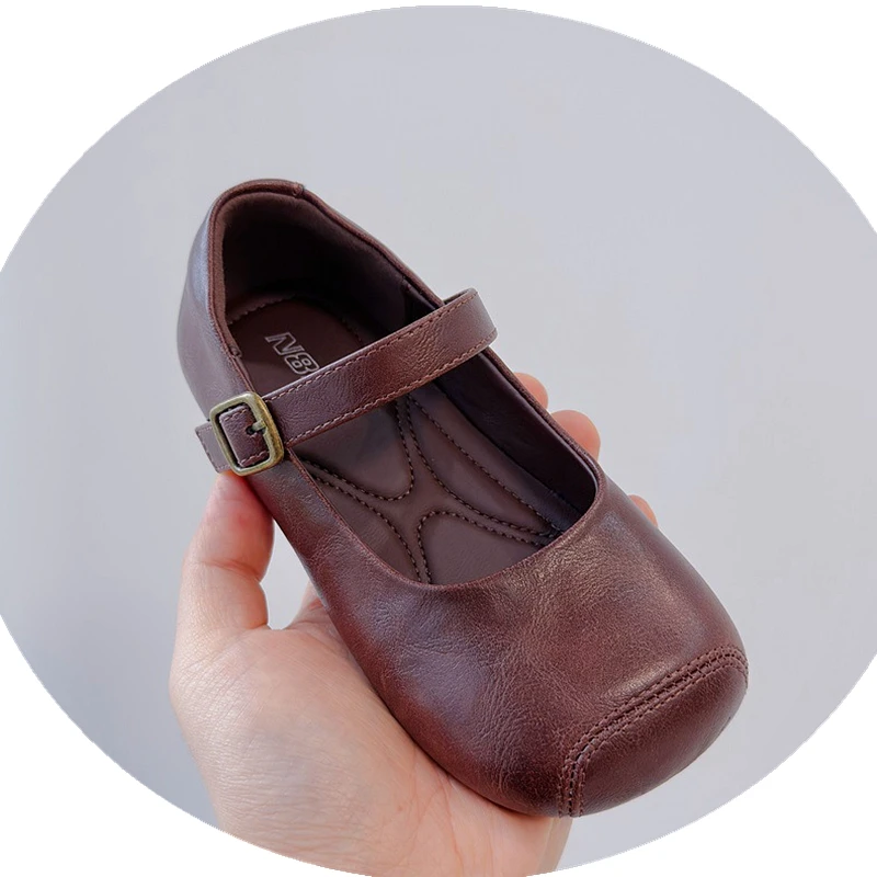 

2025 New Girls Dress Shoes Simple Soft Toddler Little Kid Solid Strap Ballet Mary Jane Ballerina Flats Todder Woman Leather Shoe