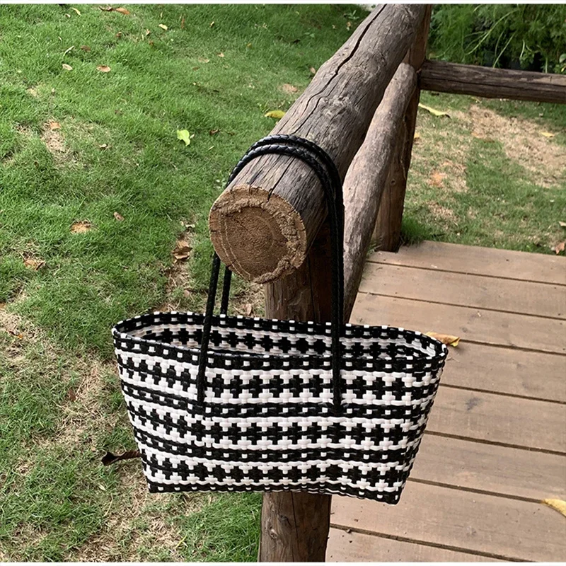 Handgefertigte Colorblock-Webtasche, Damen-Sommer-Tragetasche, Sommer-Einkaufstasche für Strandurlaub, Picknick, Haustiertransport – Detail 24