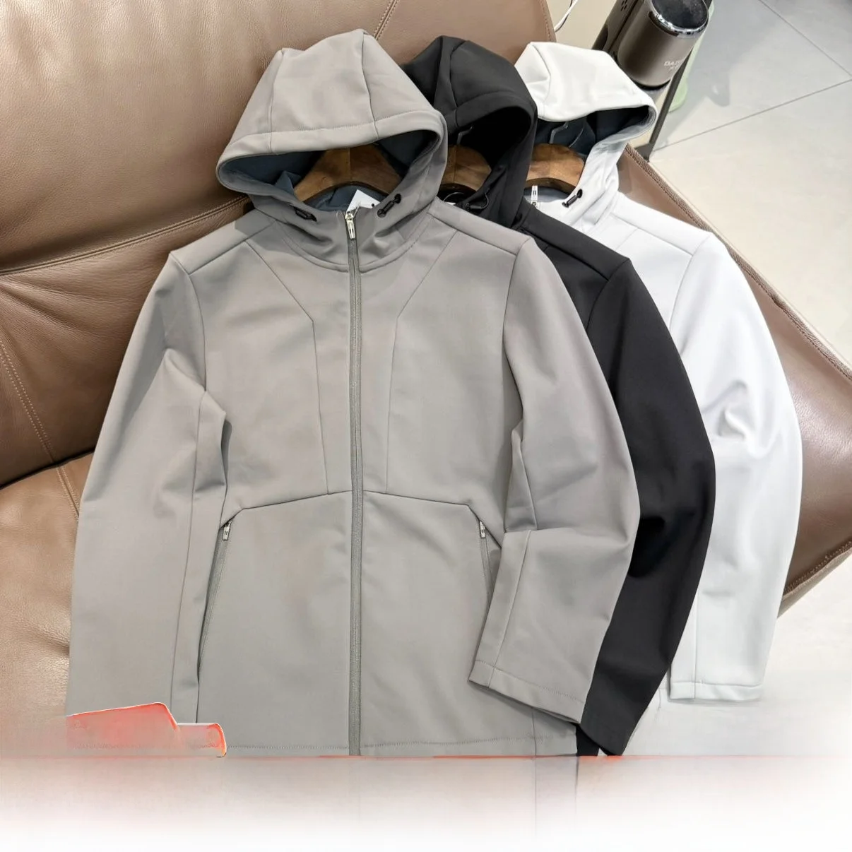 

Men's 3D Tailored Soft ell Waterproof Jaet Elastic ell Heat Retention Warmth Autumn Winter Outdoor Windproof Zipper Clo...