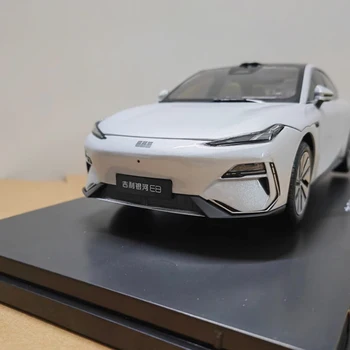 Diecast 1:18 Scale Geely Galaxy E8 New Energy Alloy Car Model Collection Souvenir Static Display Ornaments Vehicle Toy Gift