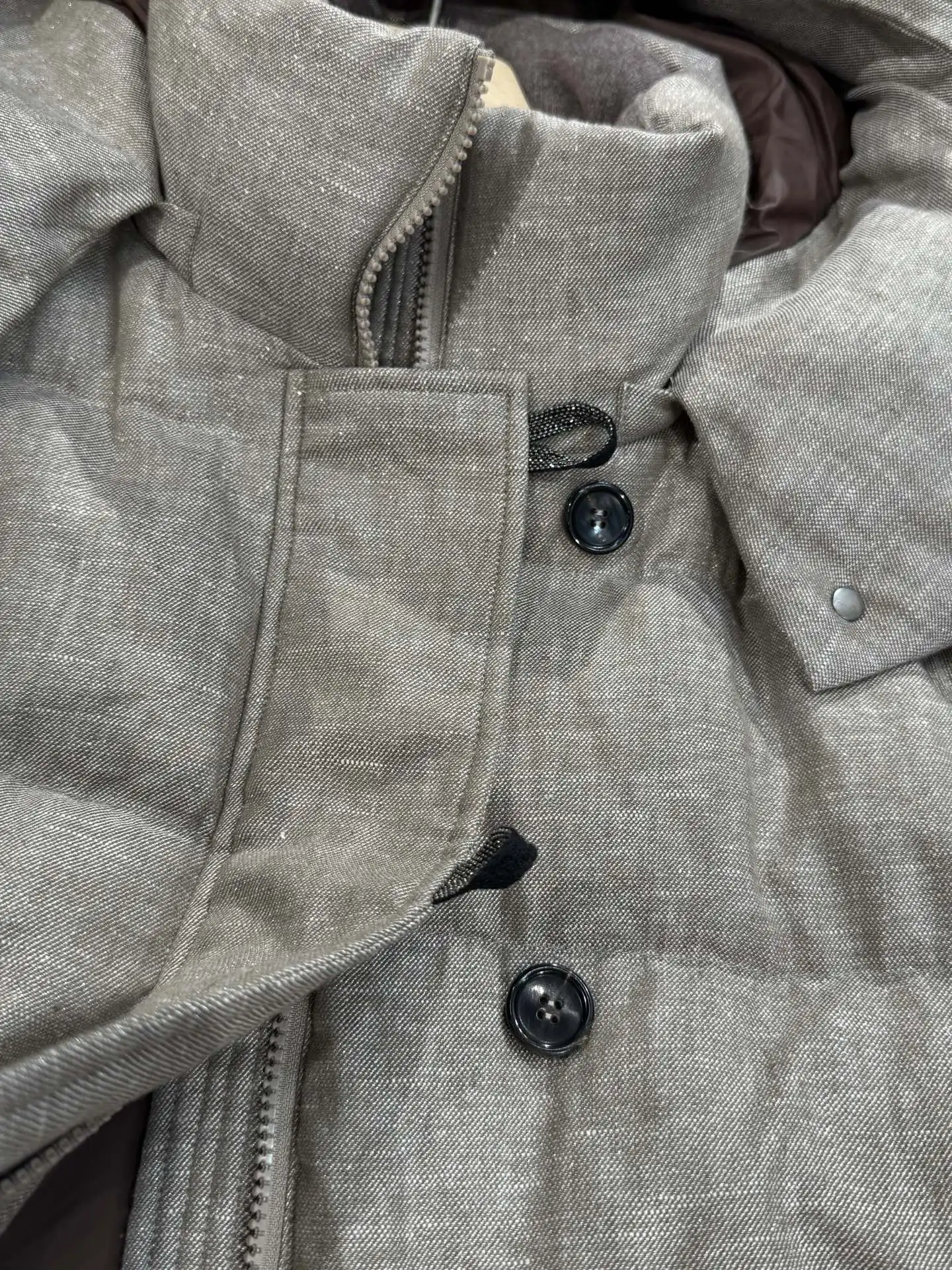 وصل حديثًا لشتاء 2025: سترة نسائية عالية الجودة بغطاء للرأس بكتف منسدل وكتان لؤلؤي - أنيقة ودافئة