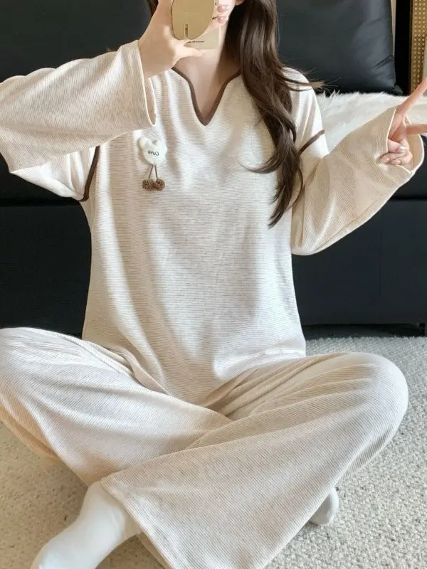 

Cashmere V-Neck Sleepwear Women's Autumn Winter Warm Home Clothes Set Simple High-End Feelings Long Sleeve Soft Polyester