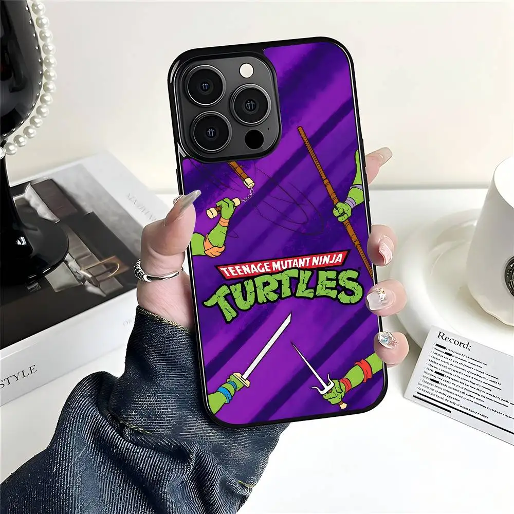 Funda para Teléfono con Diseño de Armas de las Tortugas Ninja para iPhone 17 Air 16 15 Pro Max 14 Plus 13 12 11, Carcasa Trasera Rígida de PC Negra Resistente a Caídas