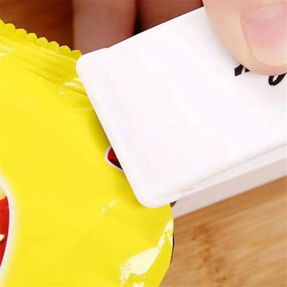 Snack Bag Sealing Clip Efficient Home Gadgets Kitchen Organization Convenient Convenient Food Preservation Versatile Portable