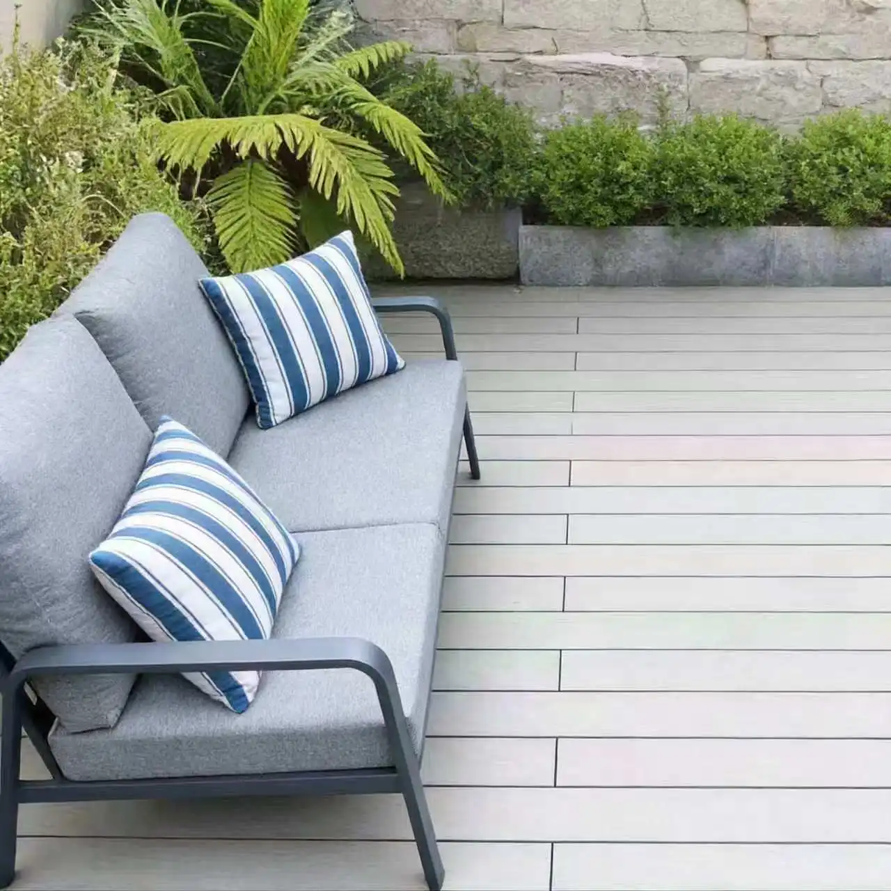 & Durable Comfortable Nordic Minimalist Modern Outdoor Furniture Set 3-Seater Lightweight Aluminum Build UV Protected Cushions