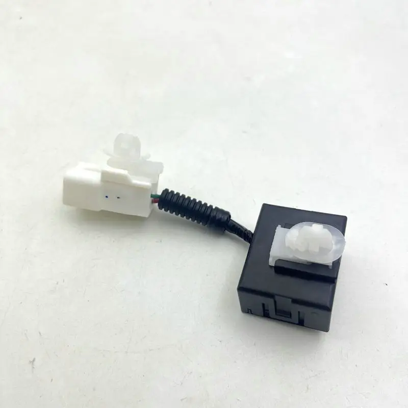 Applicable to crown Reiz Highlander Front seat heating control module Heating control relay