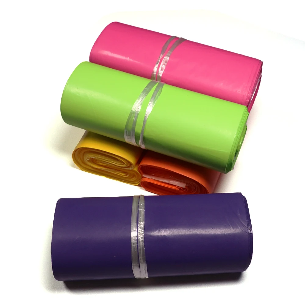 Sac de courrier en plastique auto-adhésif, sacs d\'emballage express, sacs d\'expédition imperméables épais, enveloppe scellée, poudres pour le