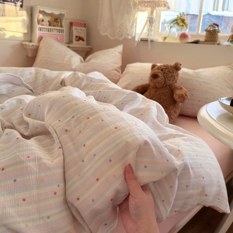 2025 new aerobic three-layer yarn printing four-piece set skin-friendly and soft four-piece set of bedding in student dormitory