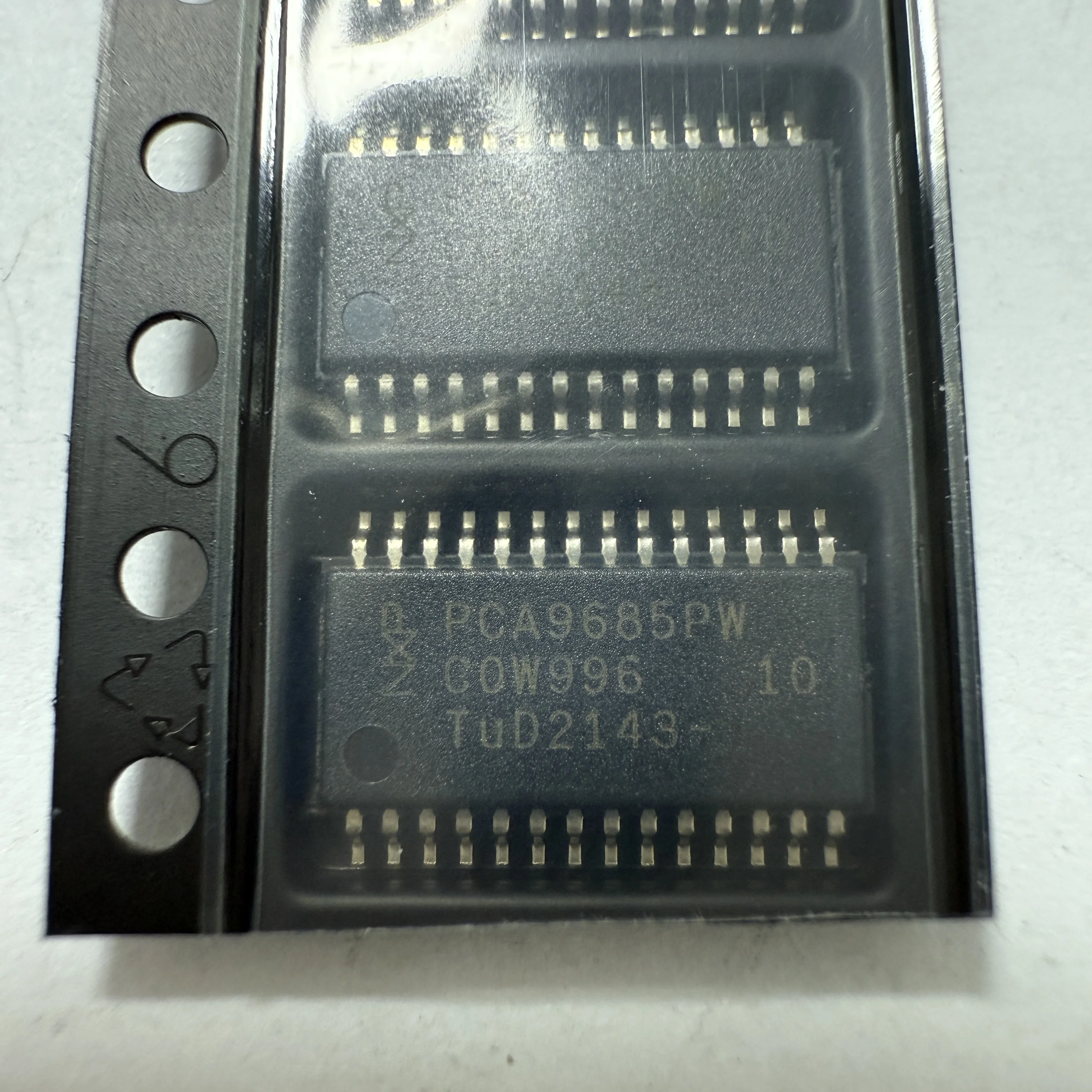 

5 шт./лот PCA9685PW, 118 (светодиодные драйверы)