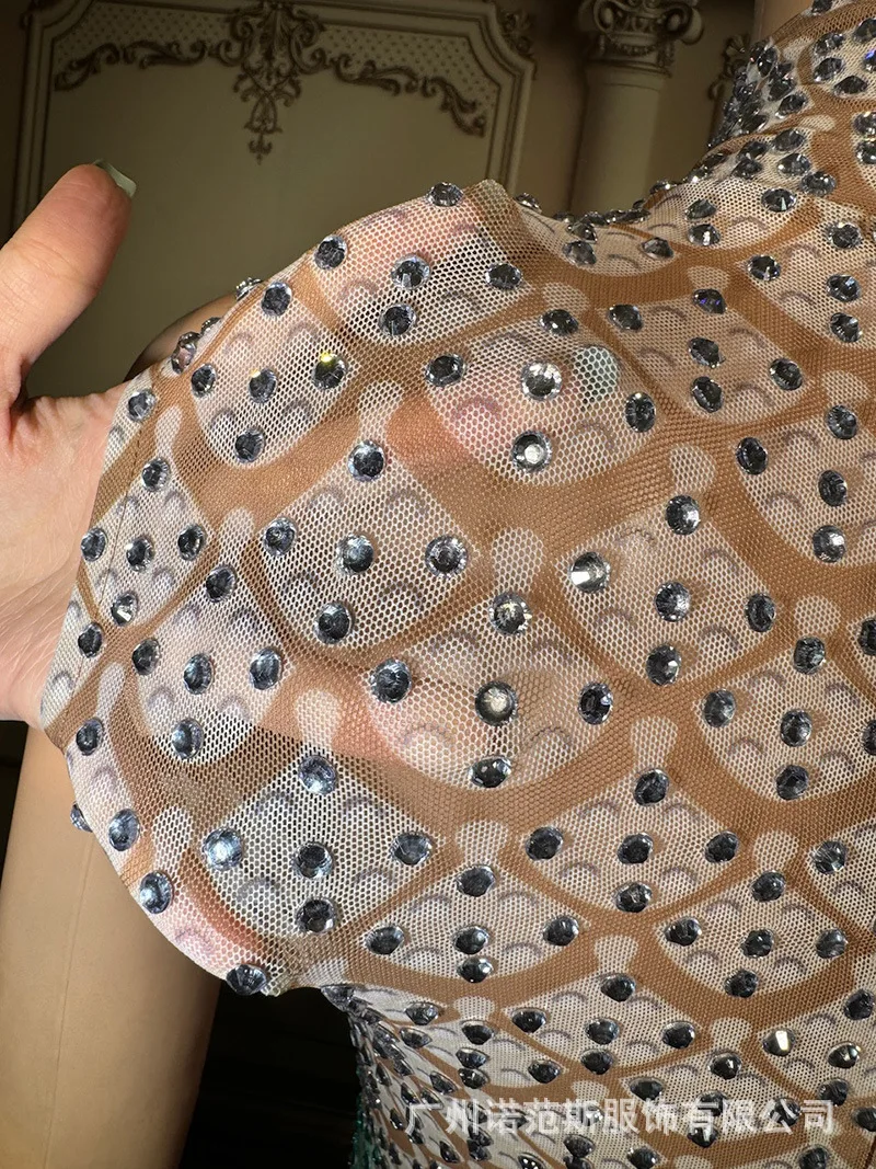 패션 그라데이션 컬러 우아한 넥 드레스 성인 모델 캣워크 의류 여성 연회 사회자 드레스 무대 공연 드레스