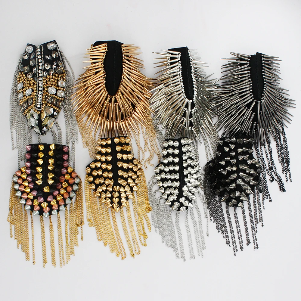 2pcs Tassel Chain Shoulder Board Badges Beads Punk Vintage Rivet Epaulette Spike Stud Epaulet Brooch Accessories