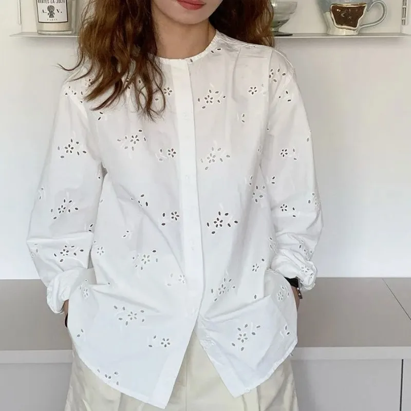 

Women's French Style Cotton Embroidered Eyelet Shirt Early Autumn Casual Loose Round Neck Long Sleeve Blouse