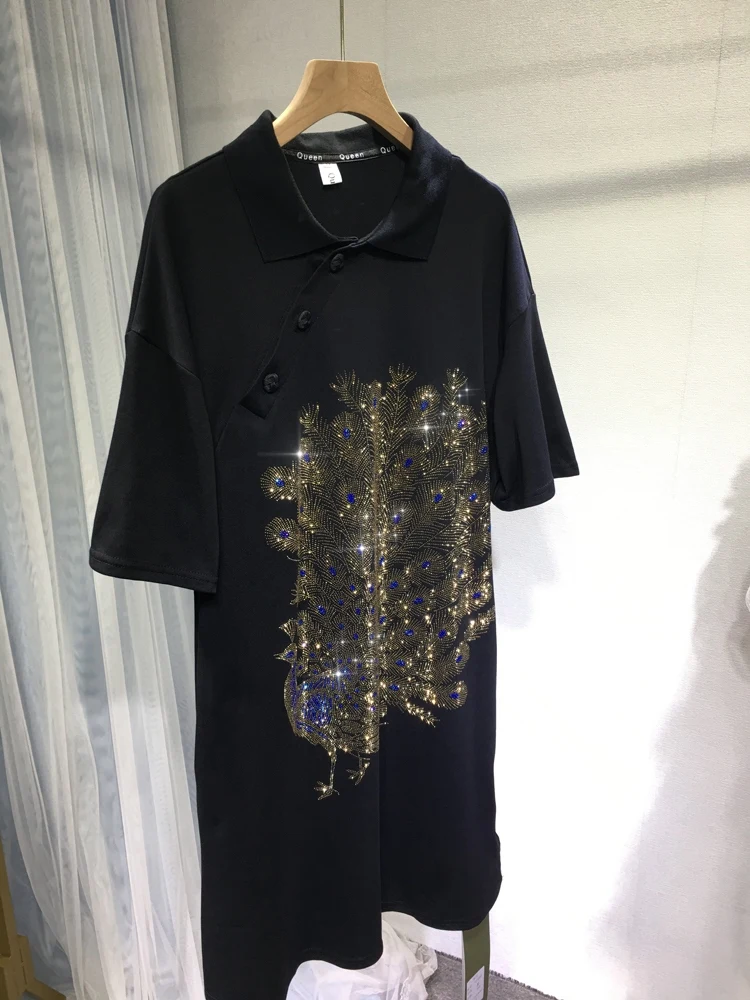 Luxury Hot Drilling Black Turn-down Collar Dress Vintage Frog Diamond Peacock Mid-long T-shirt Top Short Sleeve Straight Dress