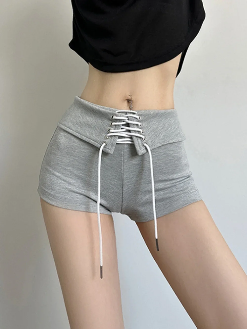 Pantaloni corti da donna Sexy a vita alta Bottino attillato Skinny Coquette Abbigliamento moda 2025 Trend Y2k Vintage da indossare pantaloncini per le donne